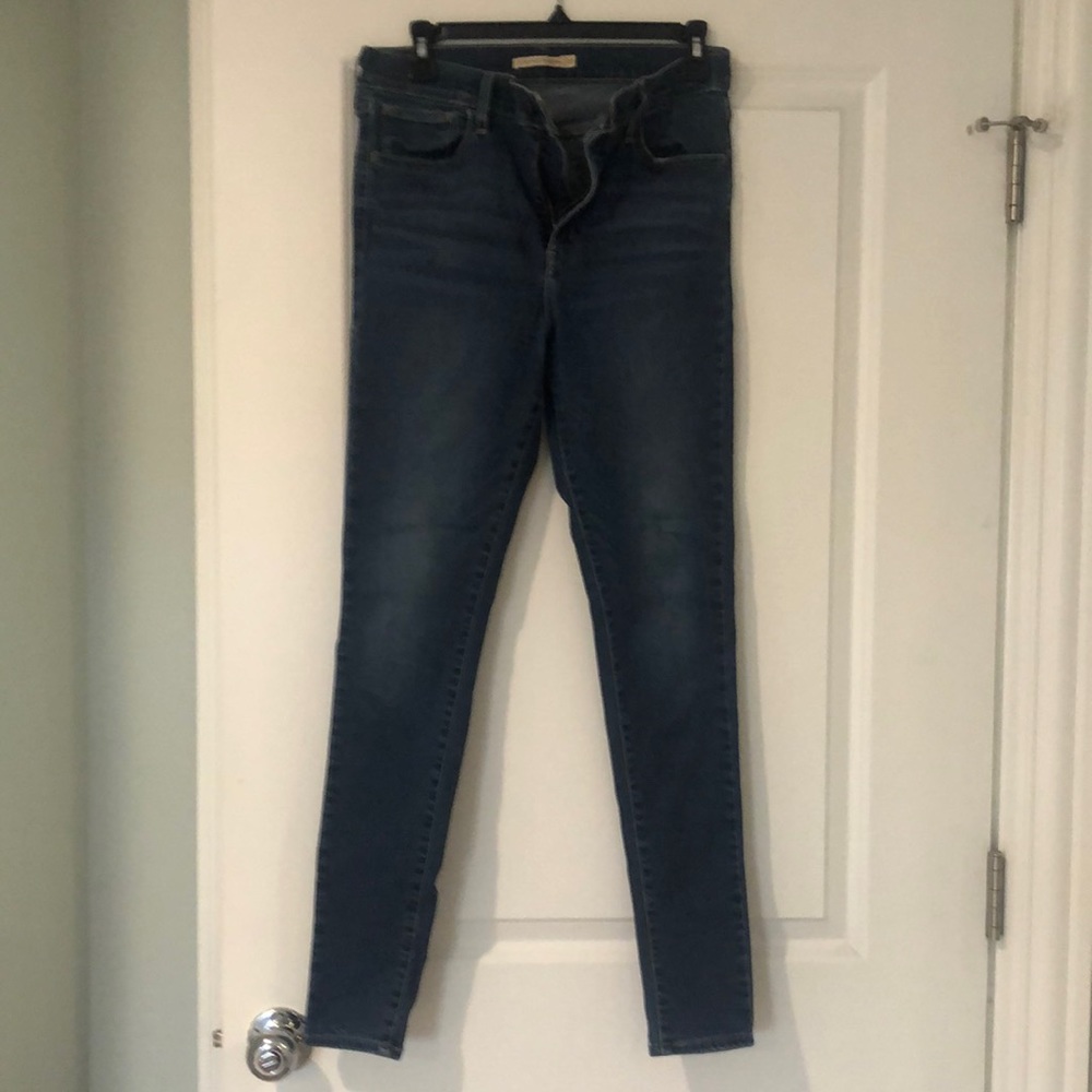 Levi’s 720 high rise super skinny jeans size 29